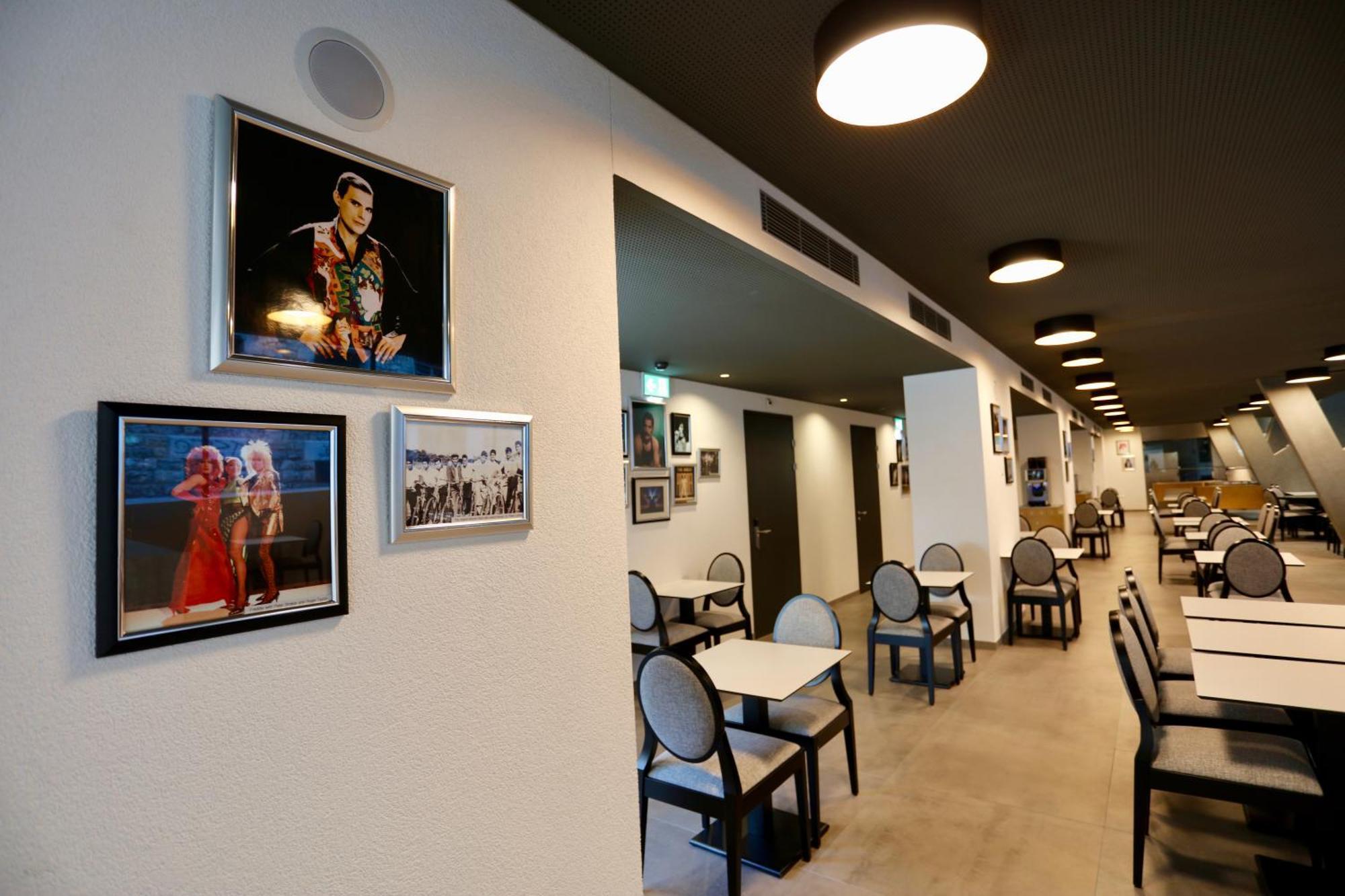 "The Freddie Mercury" Hotel Montreux Luaran gambar