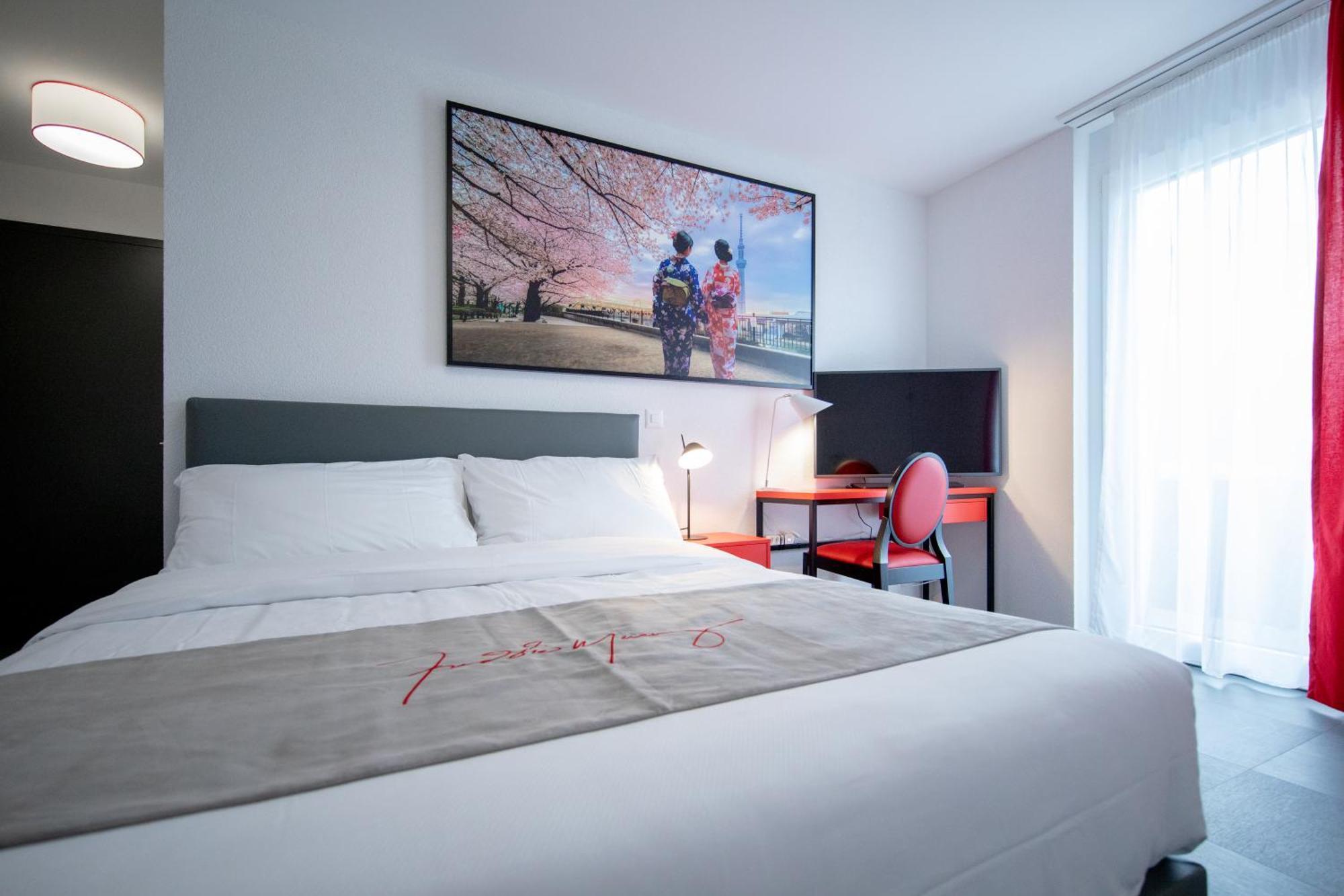 "The Freddie Mercury" Hotel Montreux Luaran gambar