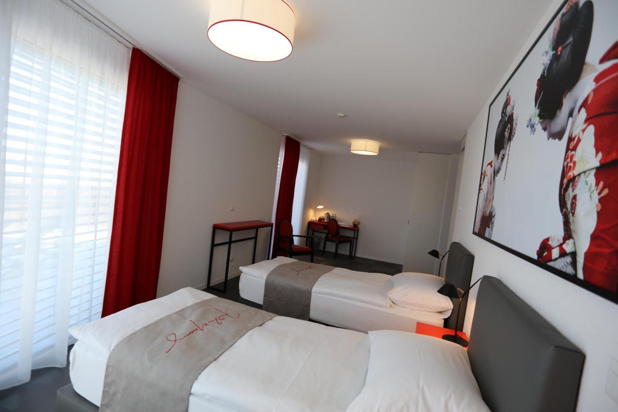 "The Freddie Mercury" Hotel Montreux Luaran gambar
